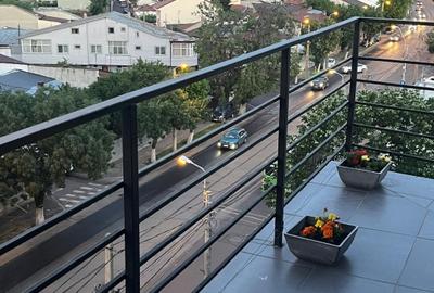 Apartament cu 3 camere decomandat în Sebastian - 9
