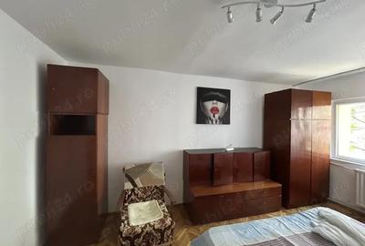 Garsonieră decomandată în Central - 4