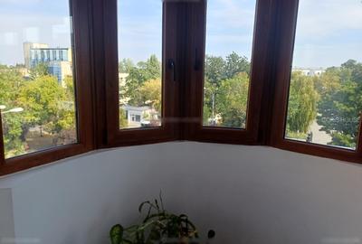 Pandur, interesctie cu 13 Septembrie, 5 min. Marirott-Catedrala Neamului - 2