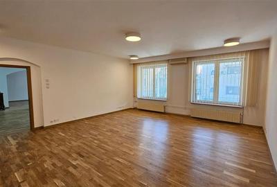 Birou, de 400 mp, în Aviatorilor - 1