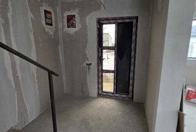 Casă cu 3 camere cu Canalizare în Glina - 9