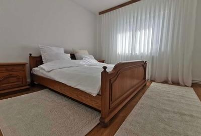 Apartament cu 3 camere semidecomandat în Central - 2