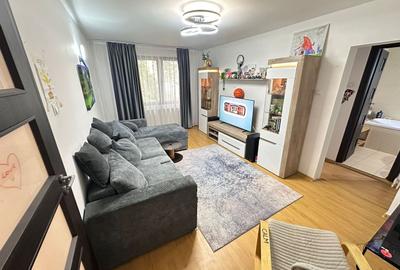 Apartament cu 3 camere semidecomandat, mobilat în Lujerului - 1
