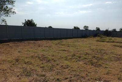 Teren de 900 mp, în Valea Largă - 1