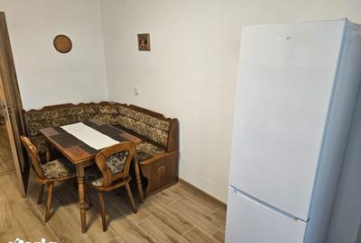 Apartament cu 3 camere, mobilat în Central - 1