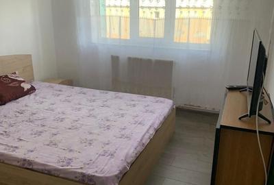 Apartament cu 3 camere semidecomandat, mobilat în Milcov - 2