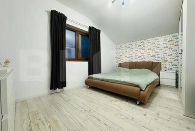 Casă cu 4 camere cu Canalizare în Cristian - 2