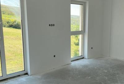 Apartament 2 camere finisat, zona verde - 3