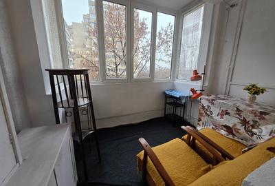 Titan, 10 minute metrou, chiar la intrarea in parcul IOR, pe Lotrioara, - 11