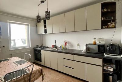 Apartament cu 4 camere decomandat în Central - 7