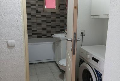 Apartament cu 3 camere semidecomandat în Central - 3