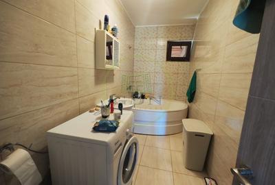 Casă individuală cu 3 camere cu Canalizare în Malu Mare - 6