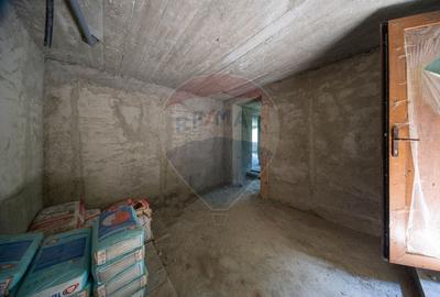 Casă individuală cu 8 camere cu Teren 622 Mp în Moieciu de Jos - 34