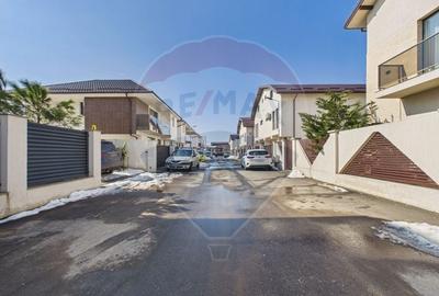 Casă cu 5 camere cu Teren 334 Mp în Vest - 49