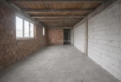 Spațiu comercial, de 836 mp, în Central - 5