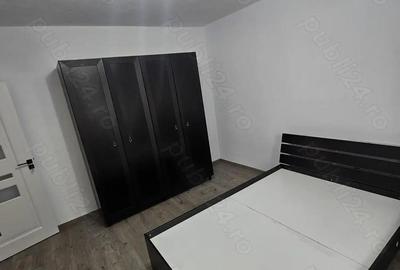 Inchiriez casa zona Blascovici 2 camere+garaj+curte - 1