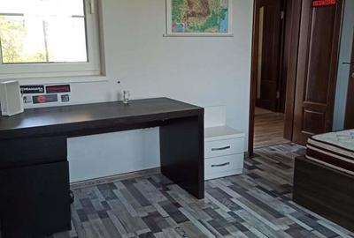 Casă cu 5 camere în Tecuci - 2