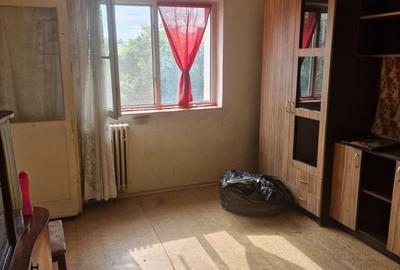 Se vinde garsoniera ,zona Pim , pret 35000 euro