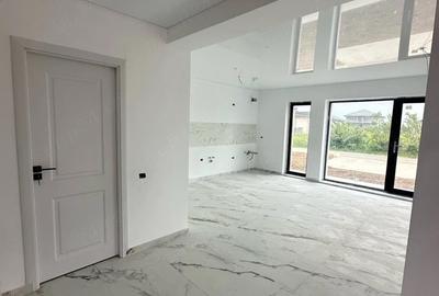 Casă cu 3 camere cu Teren 220 Mp în Dărăști-Ilfov - 6