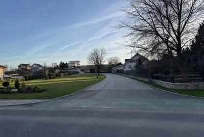 Teren de 2320 mp, în Băile 1 Mai - 7