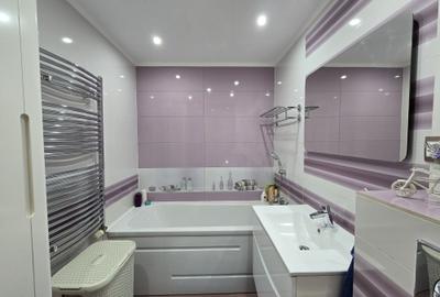 Apartament cu 4 camere decomandat în Micro IV - 1