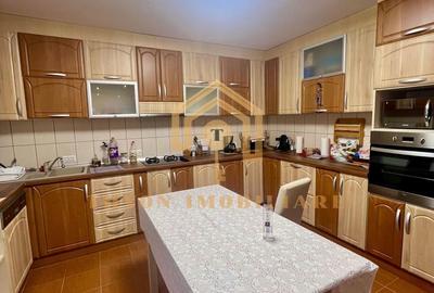 Casă cu 5 camere cu Teren 3140 Mp în Săsciori - 10