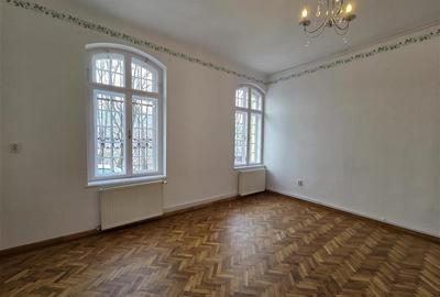 Apartament cu 4 camere decomandat în Centrul Istoric - 30