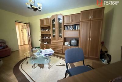 Apartament cu 2 camere decomandat în Aradului