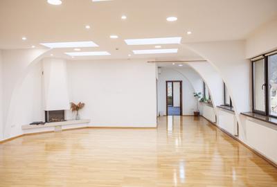 Spațiu comercial, de 170 mp, în Central