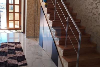 Casă cu 3 camere cu Canalizare în Strejnicu - 4