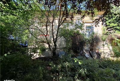 Casă cu 5 camere cu Canalizare în Central - 8