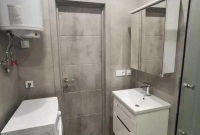 Garsonieră decomandată în Tei