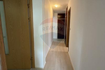 Apartament cu 3 camere decomandat în Bordei - 6
