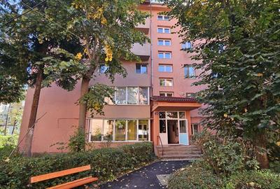 Apartament cu 2 camere decomandat în Petroșani - 3