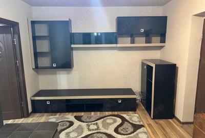 Apartament cu 2 camere semidecomandat în Central - 1