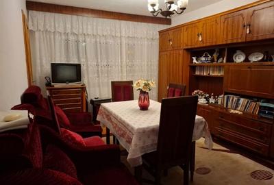 Apartament cu 3 camere decomandat în Aradului - 6