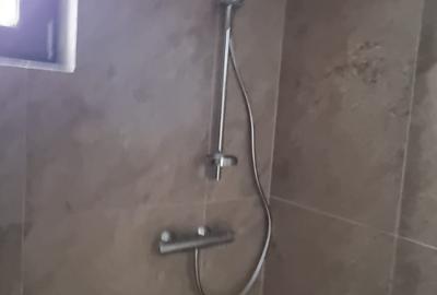 Casă cu 4 camere cu Canalizare în Drumul Taberei - 50