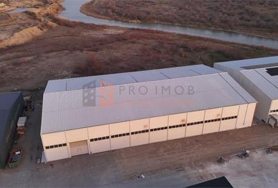 Spațiu industrial, 2376 mp în Mărăcineni