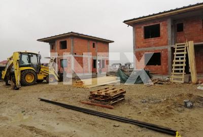 Casă cu 4 camere cu Teren 350 Mp în Craiovei - 3