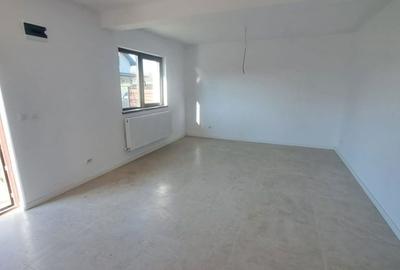 Casă cu 4 camere în Central - 11