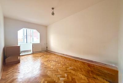 Apartament 3 camere, 70mp utili, etaj 4, acoperis de tigla - Aradului - 2