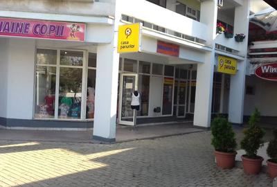 Spațiu comercial, de 70 mp, în Central