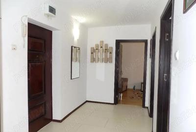 Apartament cu 2 camere decomandat în Central - 8
