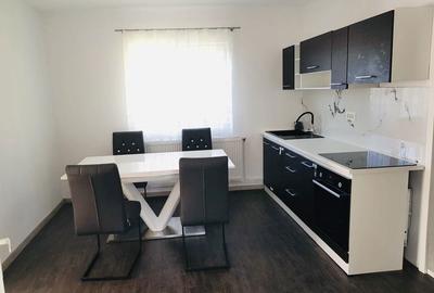 Casă cu 4 camere în Central - 3