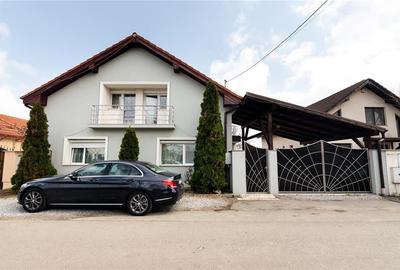 Casă individuală cu 6 camere în Sântandrei