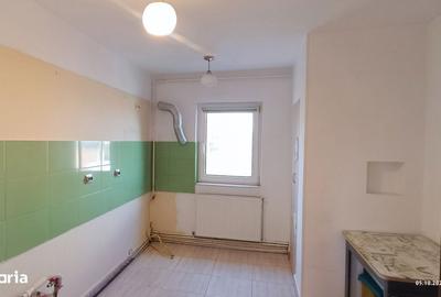 Apartament cu 3 camere decomandat în Florilor - 7