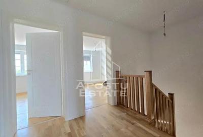 Casă cu 4 camere cu Teren 258 Mp în Șag