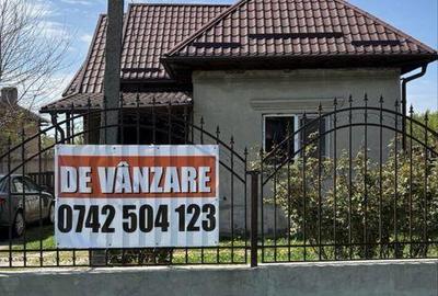 Casă cu 4 camere cu Teren 120 Mp în Central