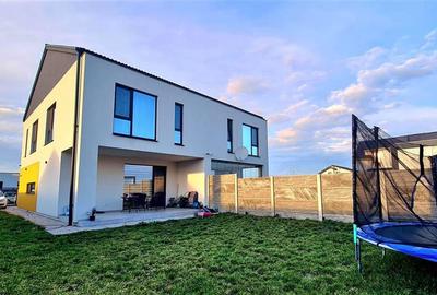 Duplex cu 4 camere cu Canalizare în Aeroport - 3