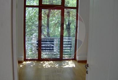 Apartament cu 6 camere decomandat, mobilat în Cișmigiu - 7